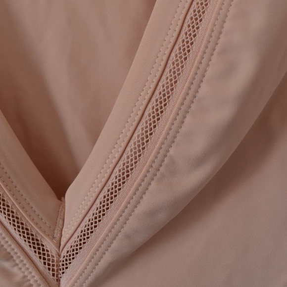 Good American light pink Plunge Bodysuit - Picture 4 of 7